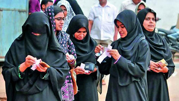 Aligarh Muslim University Girl Sex - Aligarh Muslim University Group Extols Purdah, 'Islamic Solutions' On  Women's Day | New Age Islam News Bureau | New Age Islam | Islamic News and  Views | Moderate Muslims & Islam